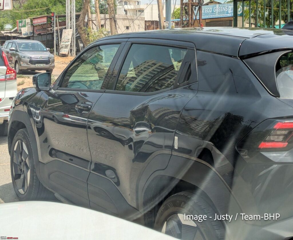 maruti-evitara-electric-suv-spied-black-2-1373x1125 pcoming Maruti Suzuki eVitara EV Undisguised Testing in India"